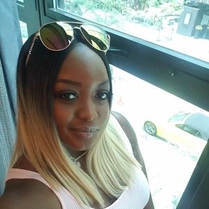 Meet your Posher, Nina